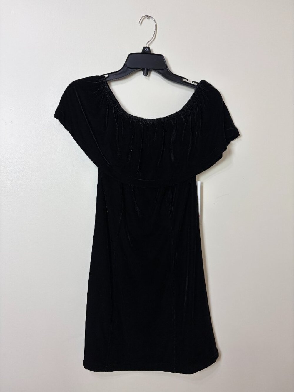 Kensie Size XS Black Velvet Dress